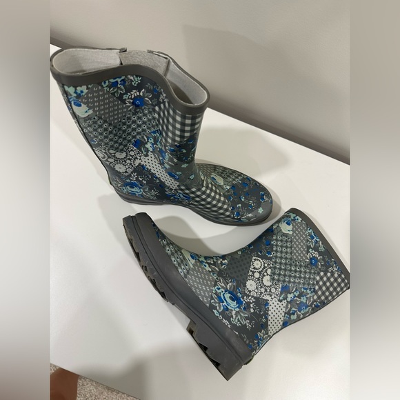 Women’s rain boots - Picture 5 of 7